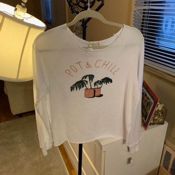 Pot &Chill  Sweatshirt  by Michelle by Comune - Picture 2 of 4